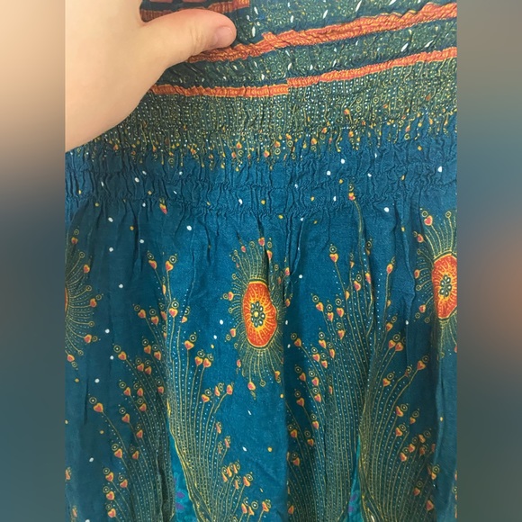 Bohemian Island Loose Pants - Picture 3 of 4